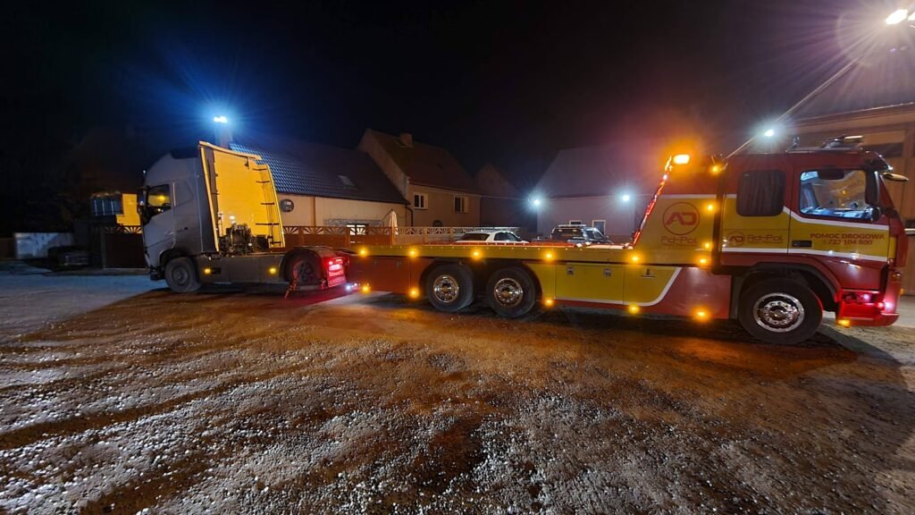 Holowanie TIR Chojnów podczas awarii ciężarówki na trasie A4 z pomocą drogową 24h